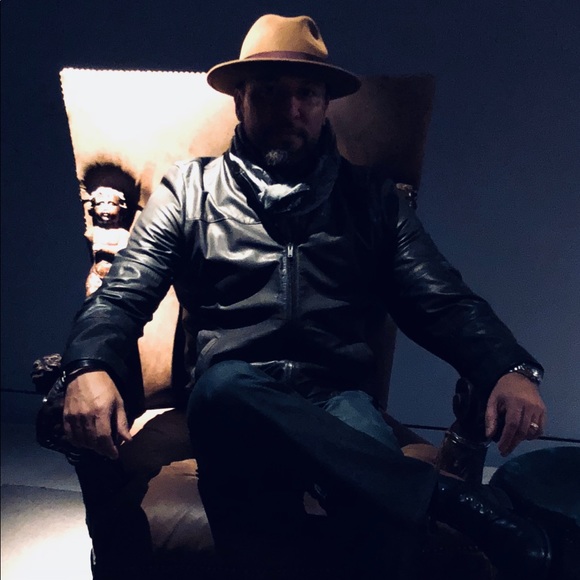 Meet your Posher, Raul - Picture 1 of 1